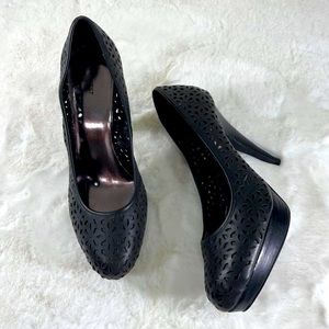 NINE WEST Perforated Leather Round Toe Pump